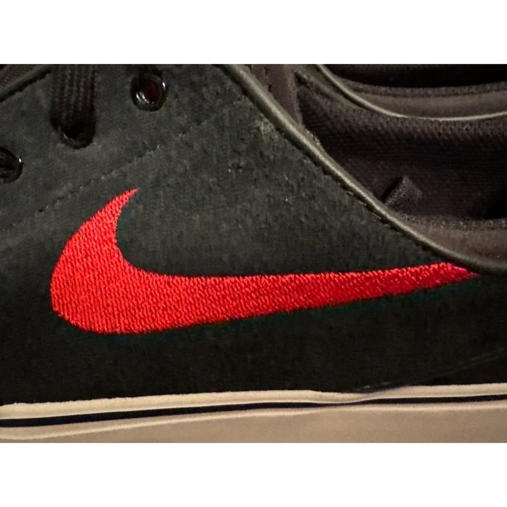 Size 7 (GS) - Nike‎ SB Zoom Stefan Janoski Premium Low Red NIB